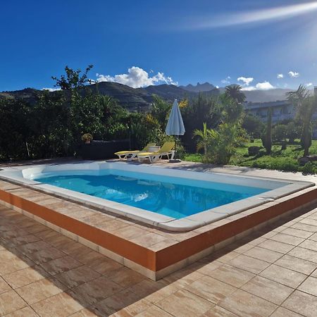 Casa Con Piscina, High-Speed Wi-Fi Y Vistas Villa Santa Brigida  Luaran gambar